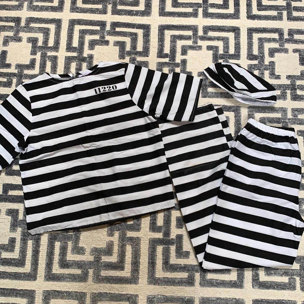 Kids prisoner Halloween costume